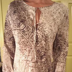 I E brand semi sheer ultra lightweight silk print blouse